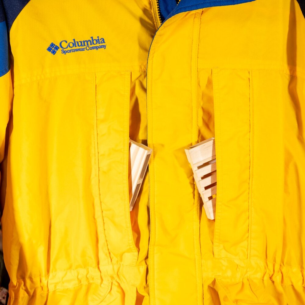 Columbia Winter  yellow Jacket  LG Outer shell lined Water Resistance - Picture 7 of 16